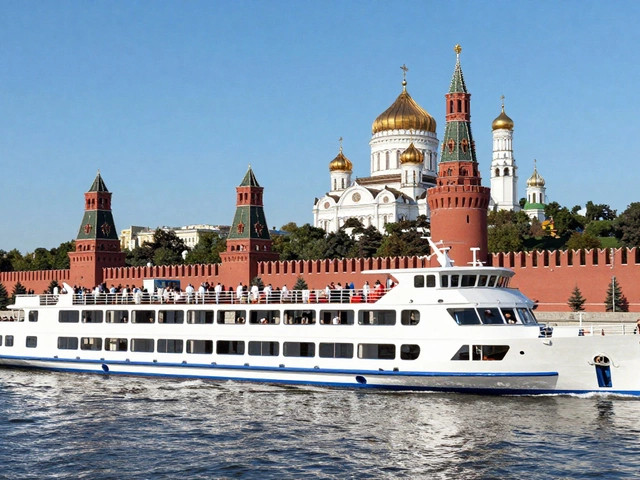 Сколько стоит круиз по Москве-реке в 2026 году: цены, маршруты и секреты выбора